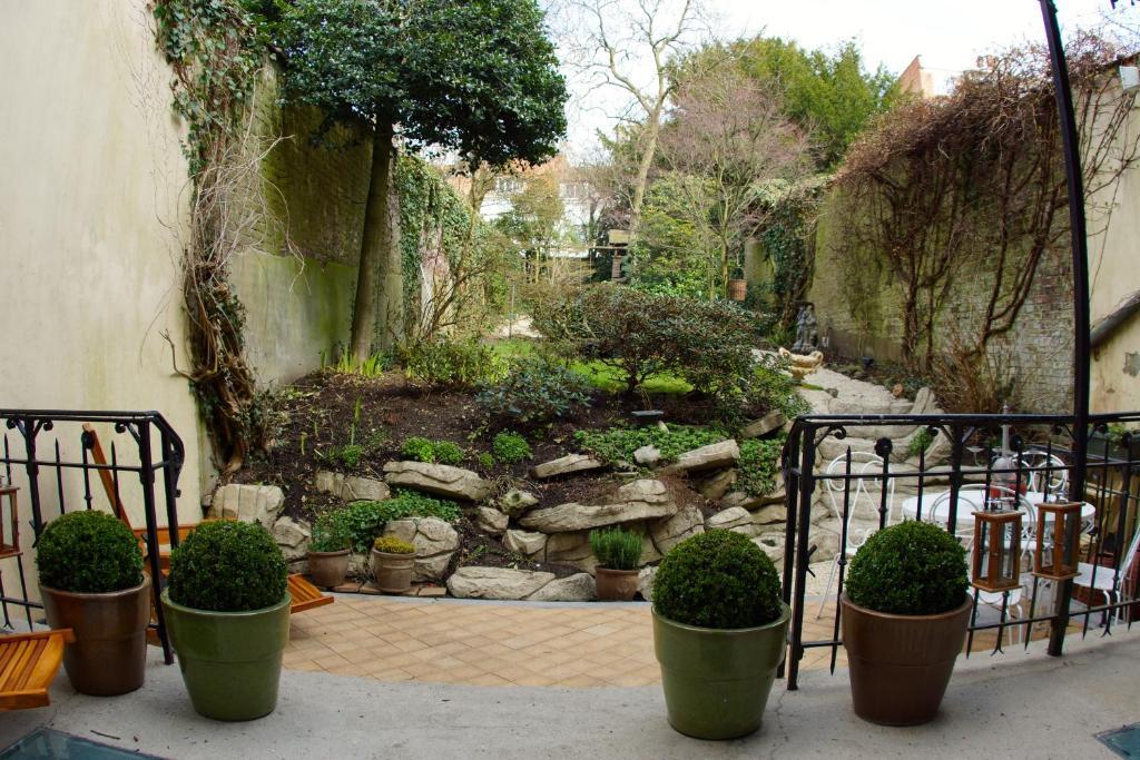 B&B Villa Leopoldine Brussels Guesthouse Иксель Номер фото